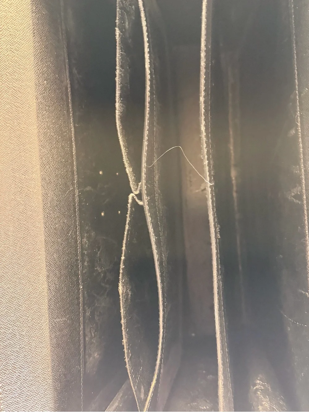Louis Vuitton Taiga President Classeur Briefcase Black